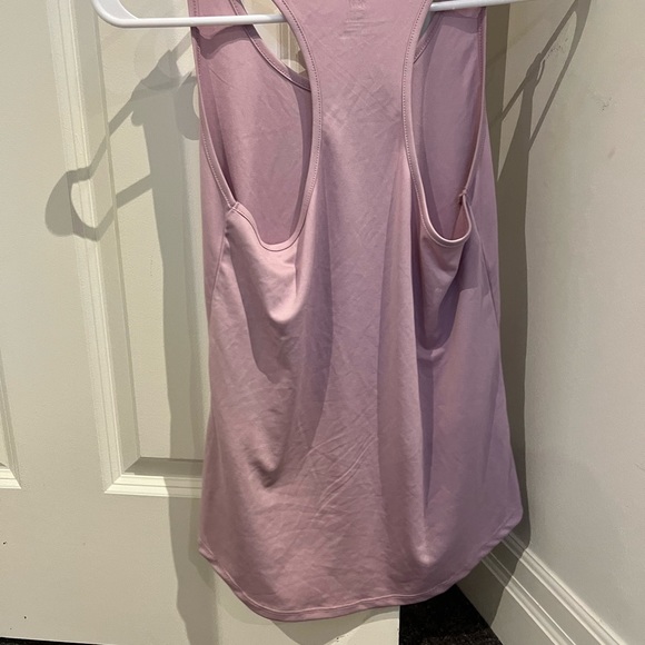 H&M athletic wear pink tank - Picture 2 of 2